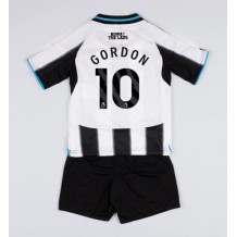 Newcastle United Anthony Gordon #10 Hjemmedraktsett Barn 2025-26 Kortermet (+ Korte bukser)